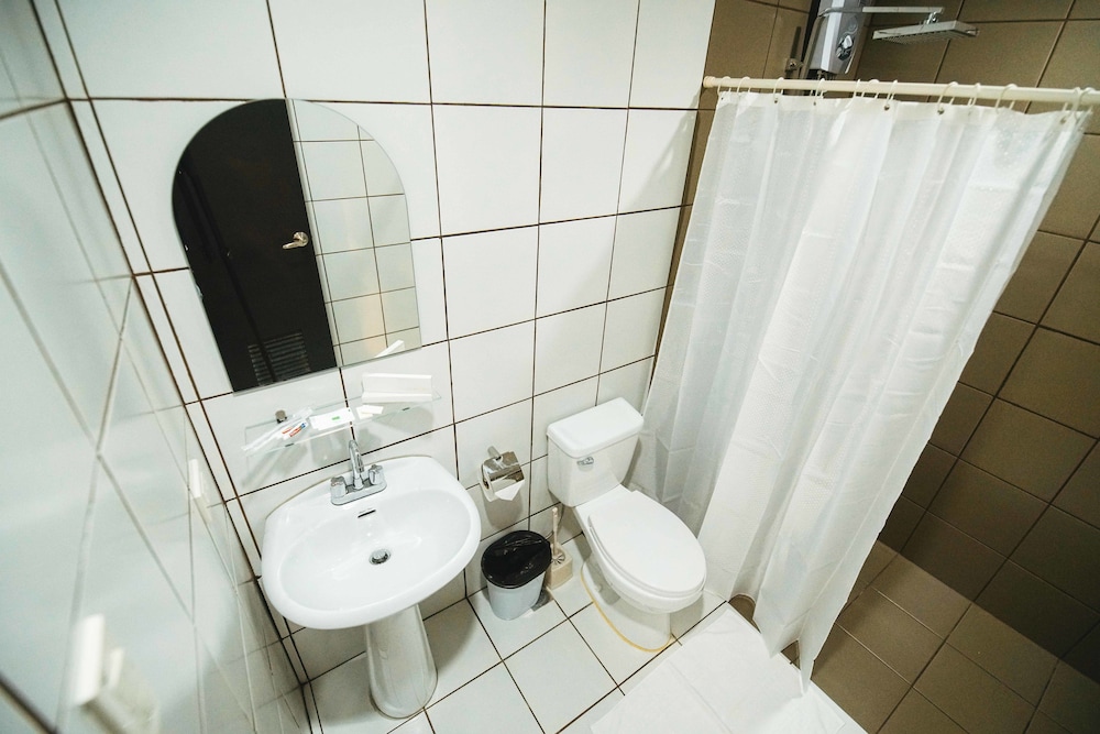 Basic Quadruple Room photo 1