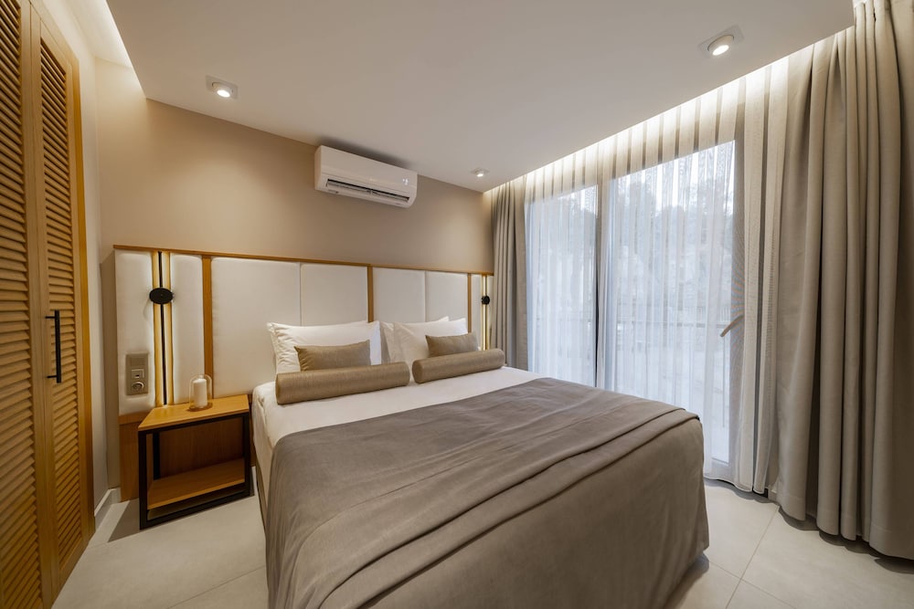 Standard Suite, 1 Bedroom photo 3