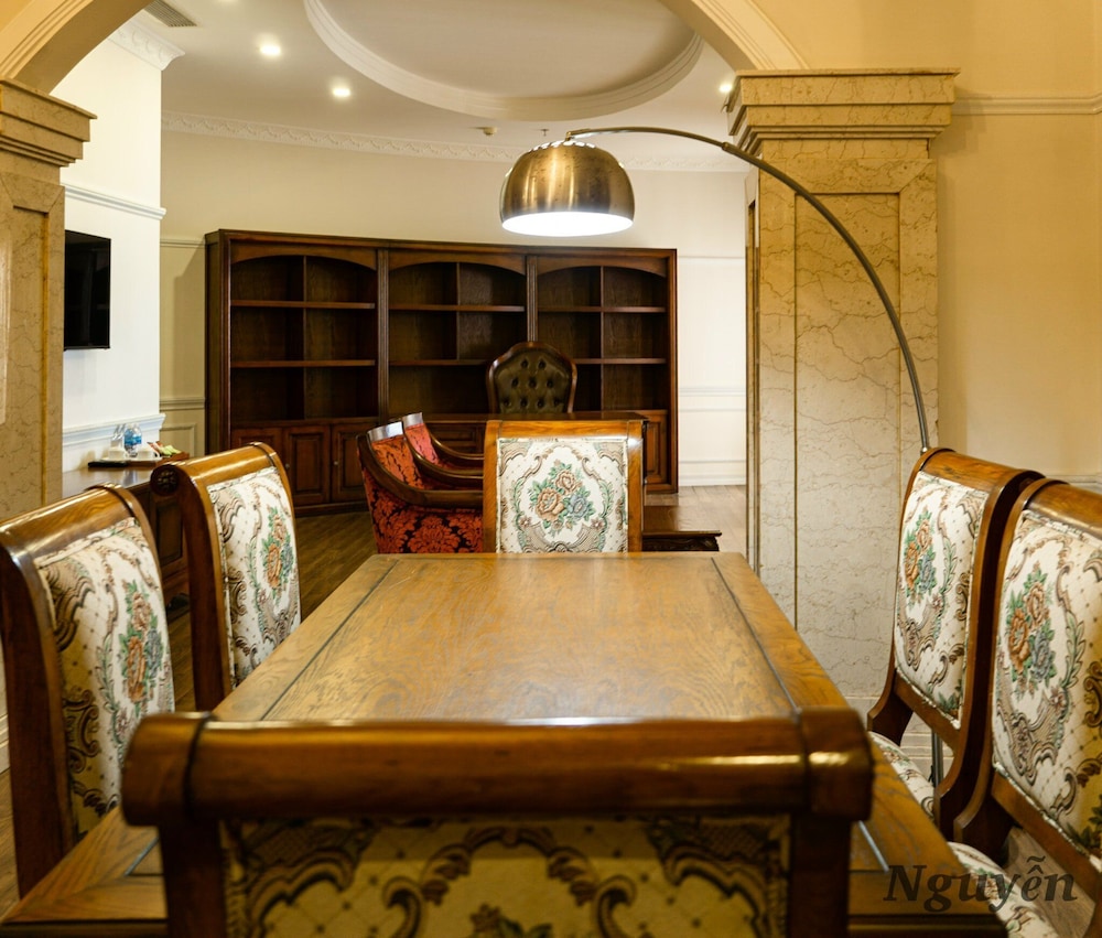Palace Suite