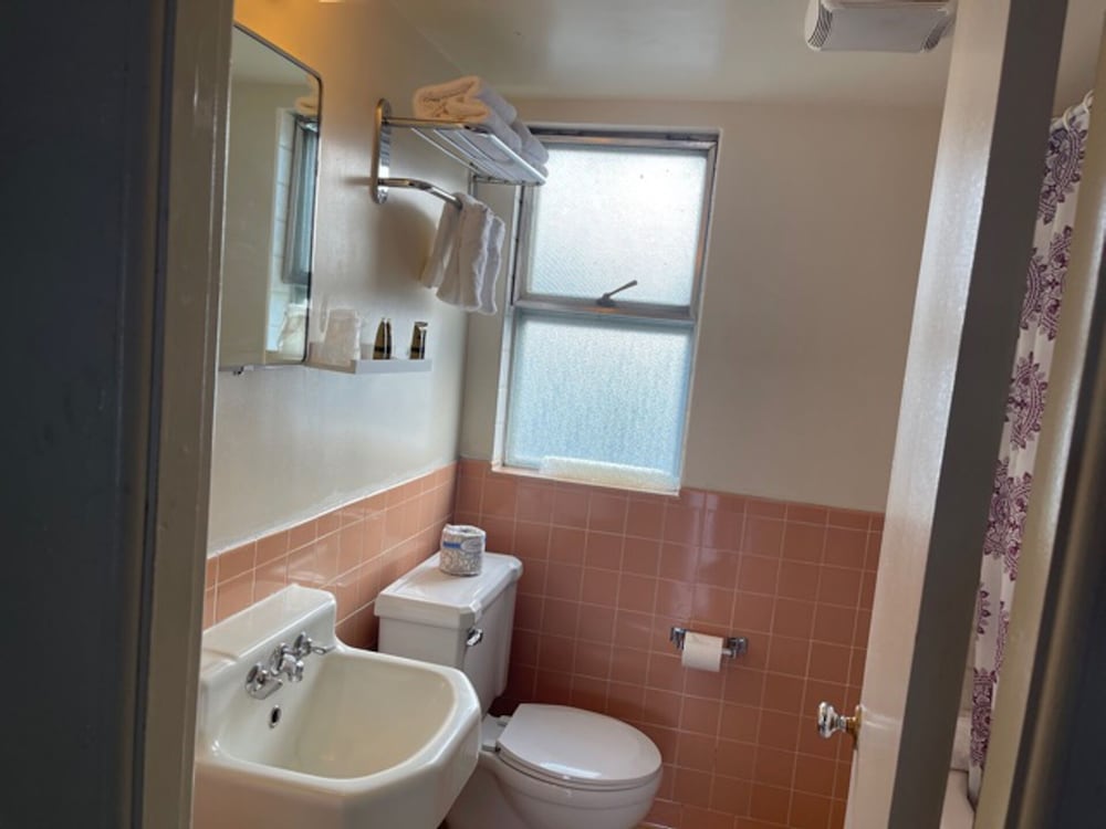 Double Room, 2 Queen Beds photo 2