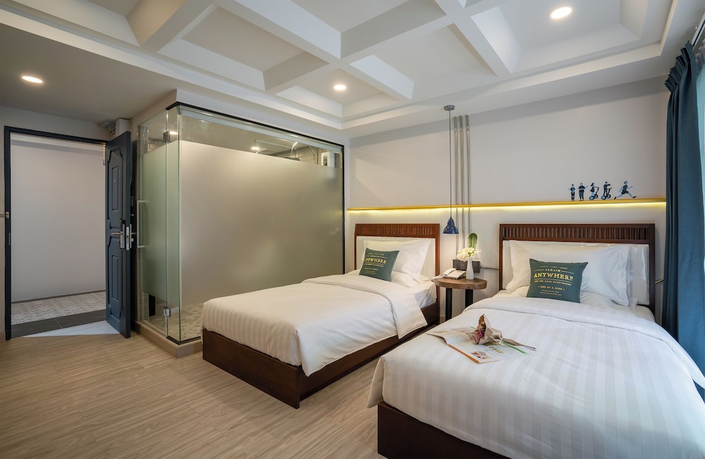 Deluxe Twin Room, Multiple Beds, Balcony, Pool View - Photo 3