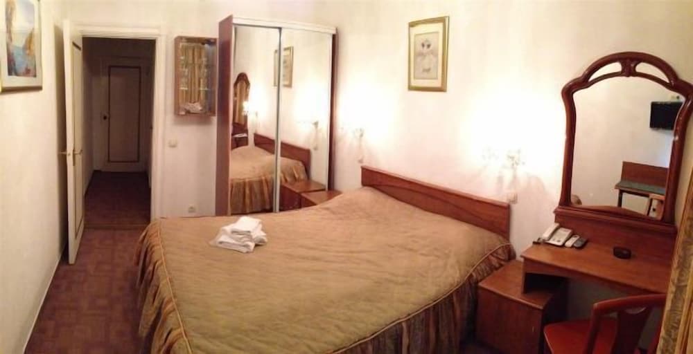 Standard Double Room photo 2