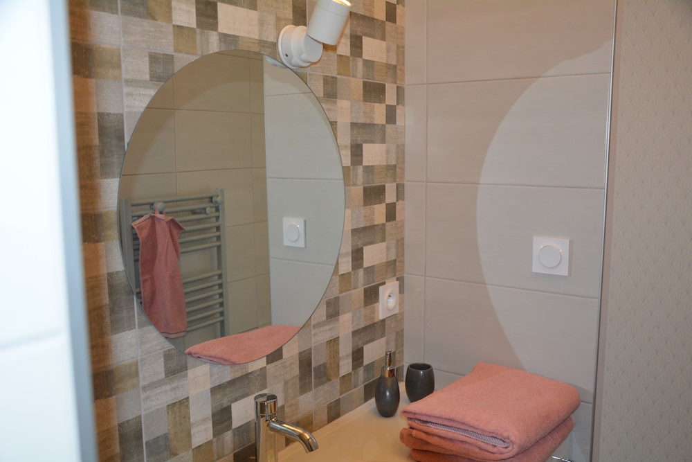 Deluxe Double Room, 1 Bedroom, Garden View (Corvette) photo 3
