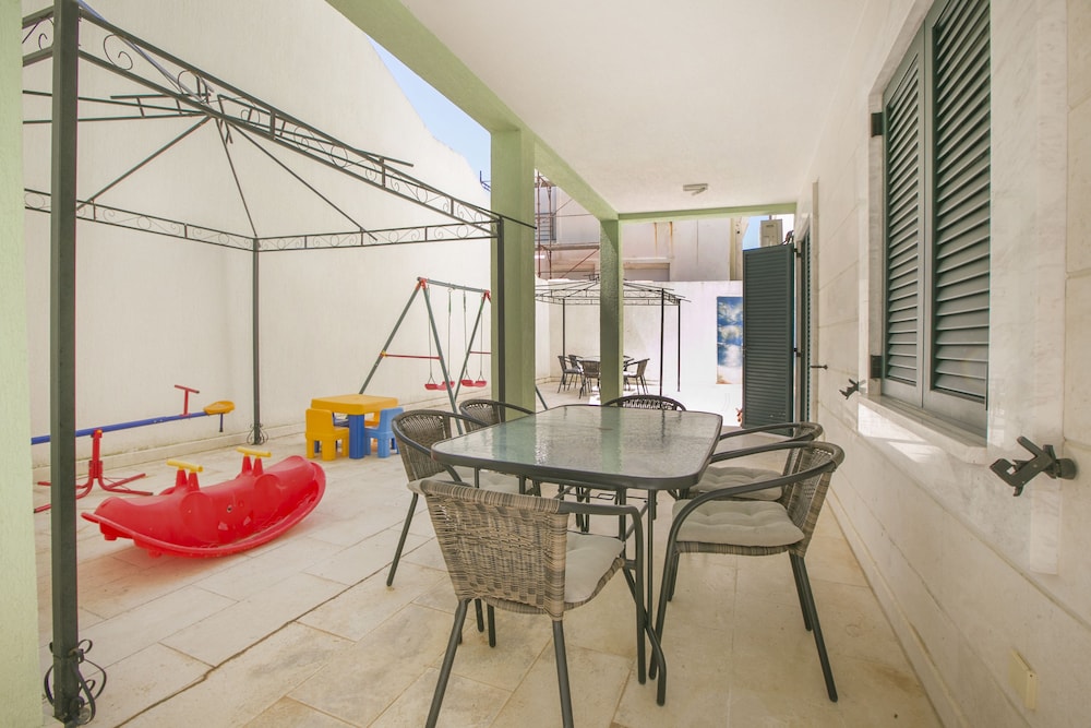 Apartment B5, Apartment With Terrace photo 3