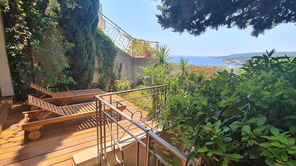 Exclusive Suite, Ensuite, Sea View