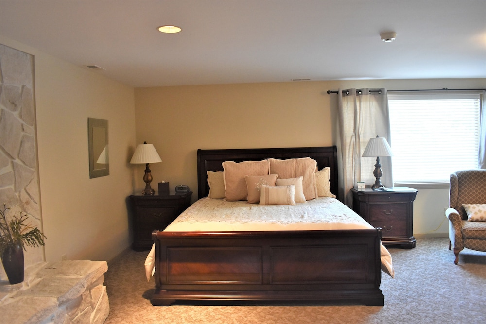 Luxury Suite, 1 Bedroom, Jetted Tub photo 1