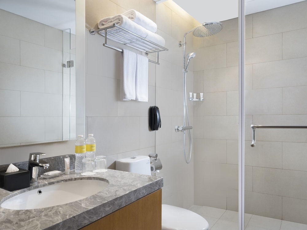 Suite, 1 Bedroom (High Floor) thumbnail 5