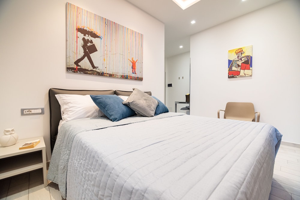 Family Room, City View