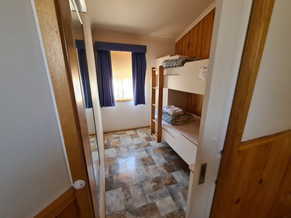 3BR Deluxe Accessible photo 2