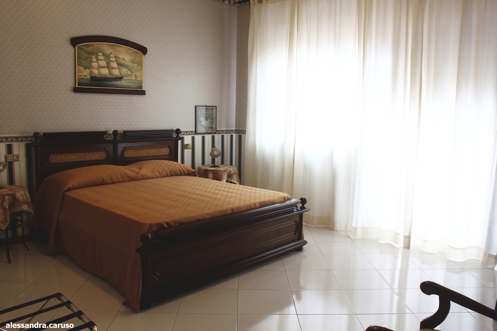 Double Room, Non Smoking, Ensuite