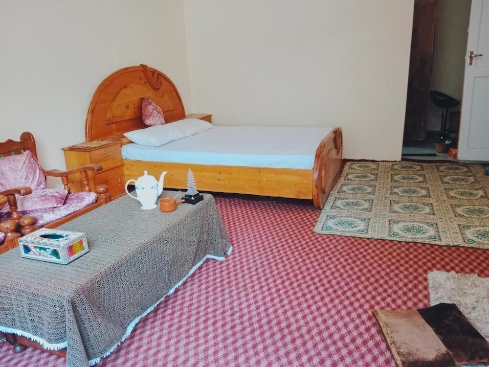 Deluxe Double or Twin Room photo 2