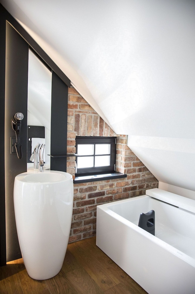 Premium Double Room, 1 Queen Bed, Bathtub