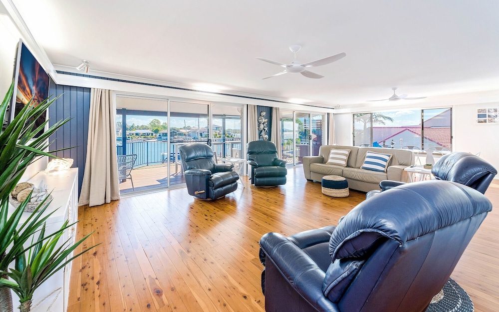 House, 4 Bedrooms