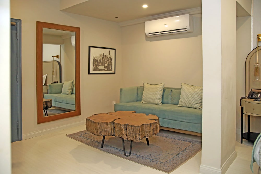 Junior Studio Suite photo 3