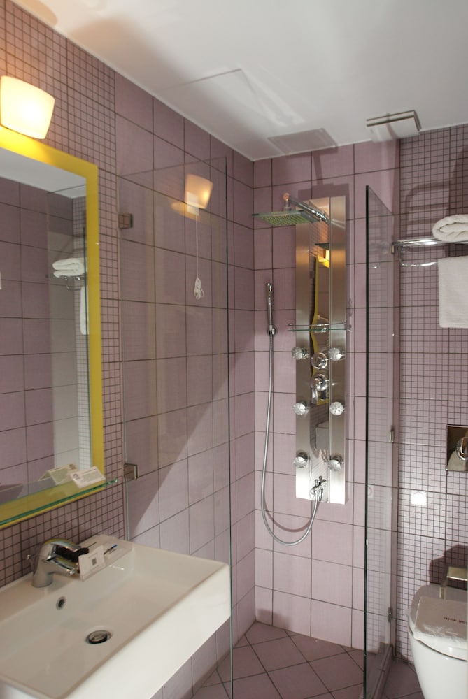 Standard Room, Sea View - Photo 6