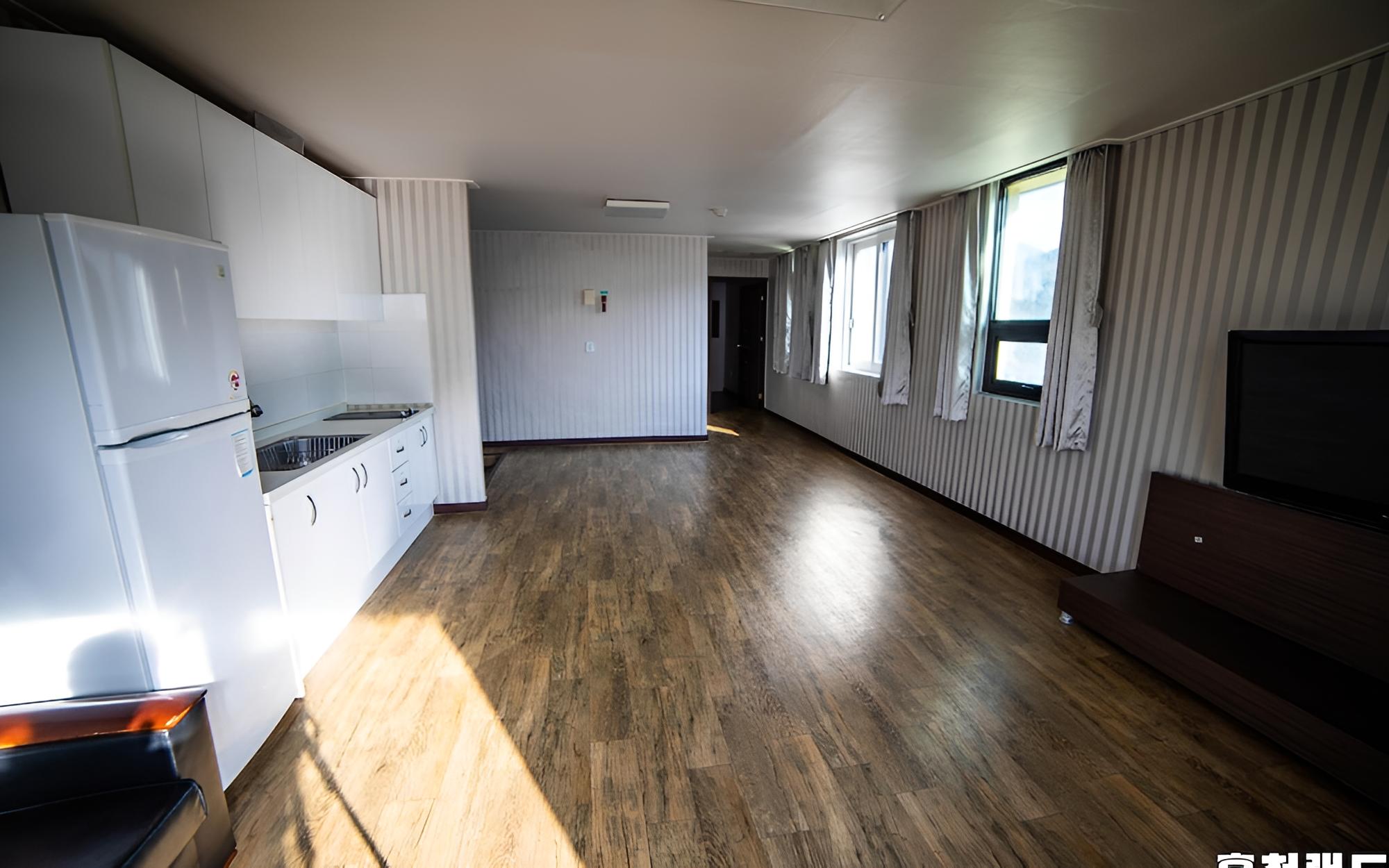 Room (Family Room C (barbecue dogs allowed)) photo 1