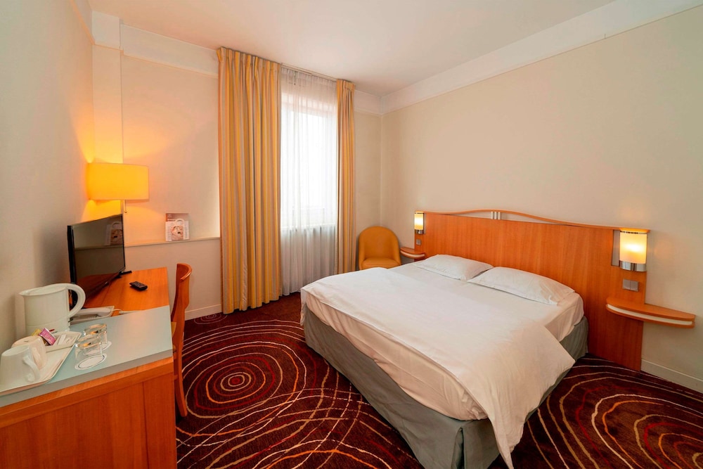 Standard Room - Photo 2