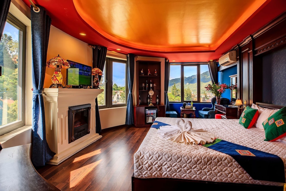 Classic Suite, City View photo 3