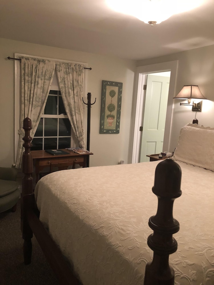 Standard Double Room, Ensuite (Lily of the Valley #4) - Photo 3