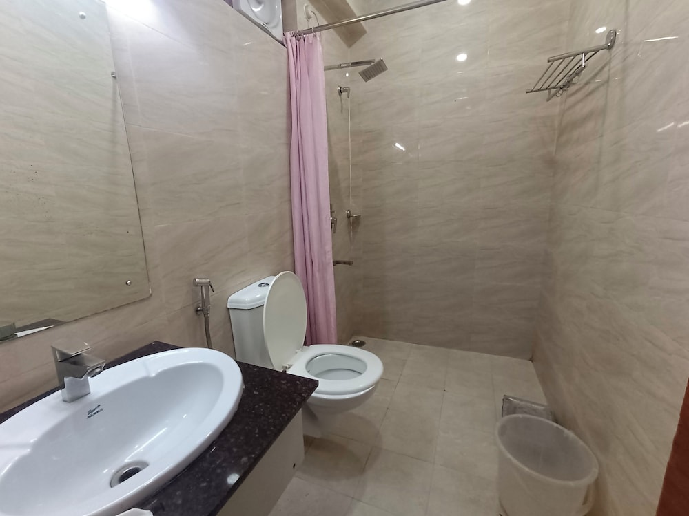 Deluxe Double Room photo 3