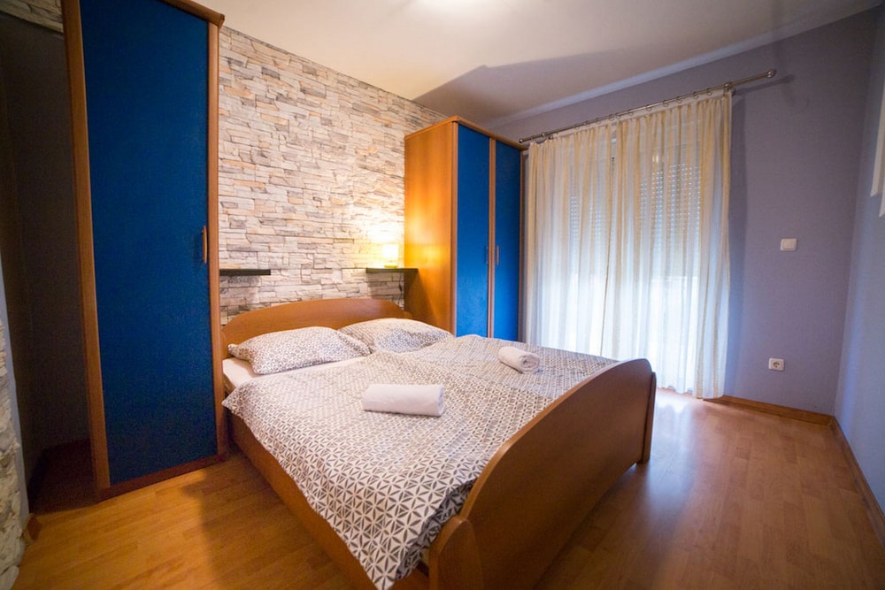Apartment, Balcony