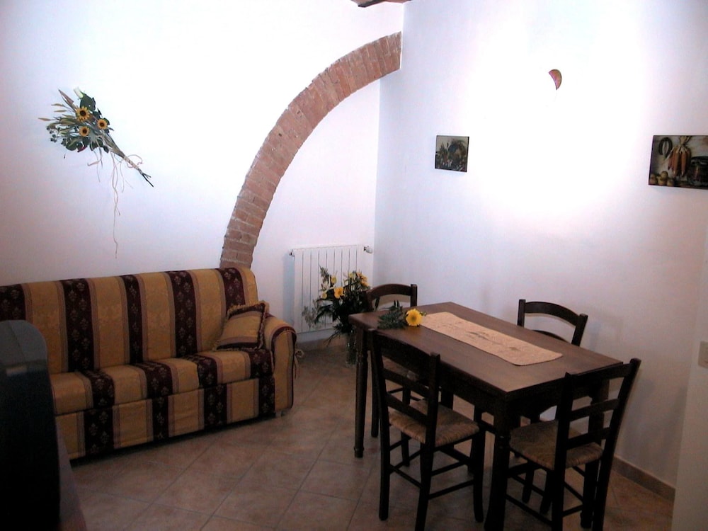 Apartment, 2 Bedrooms photo 3