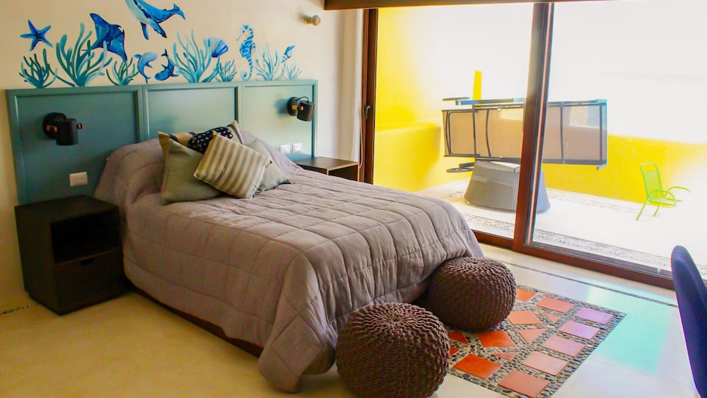 Luxury House photo 2