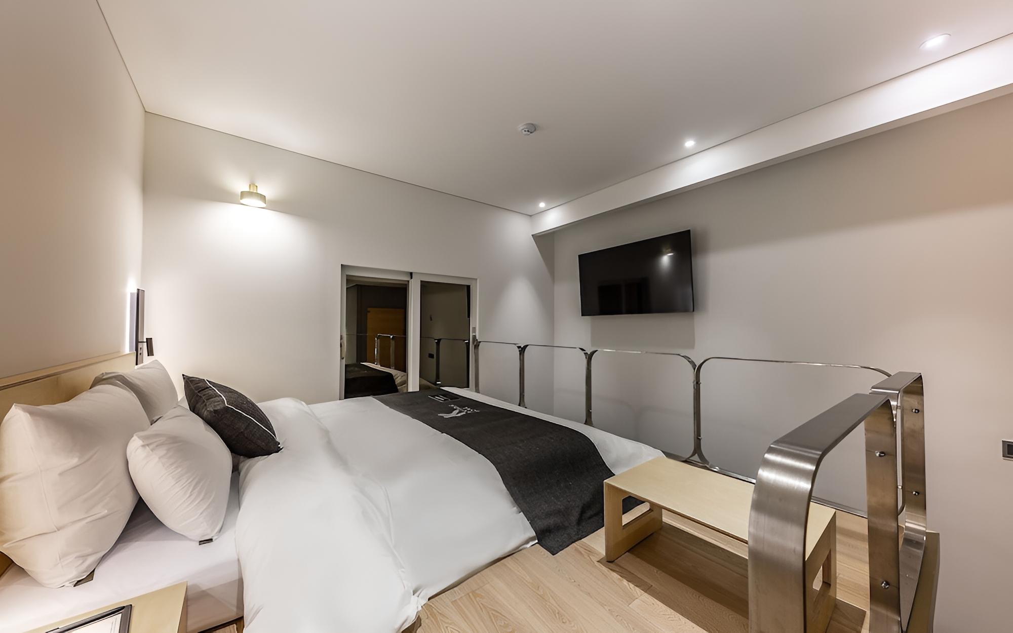 Room (Open special duplex room (no-hardware) photo 3