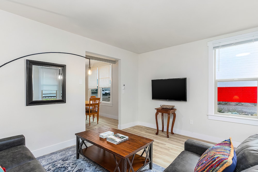 Classic Apartment photo 1