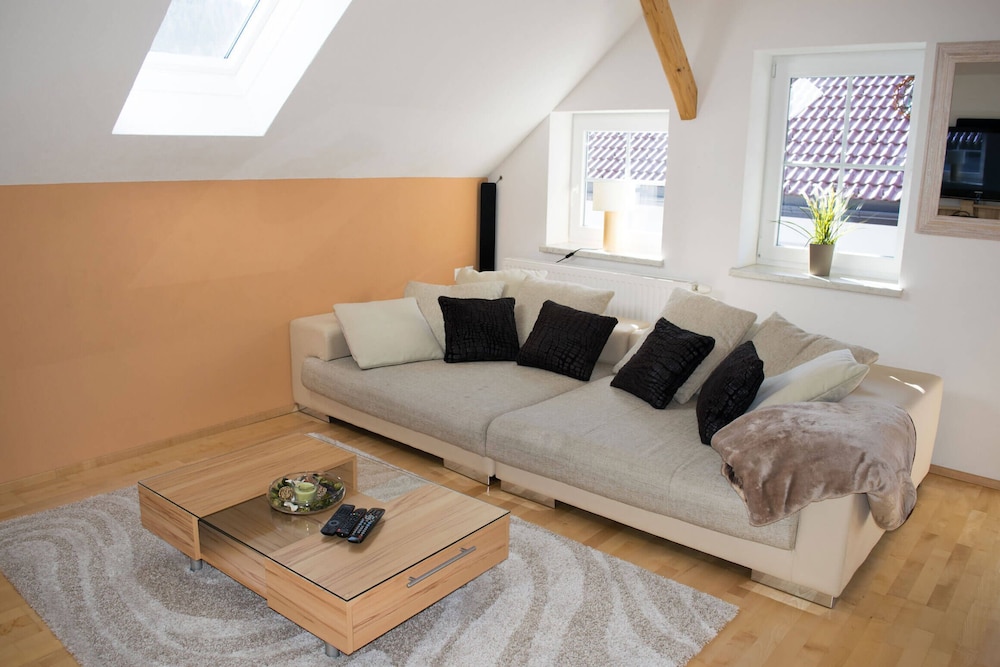 Apartment, 3 Bedrooms, Balcony photo 2