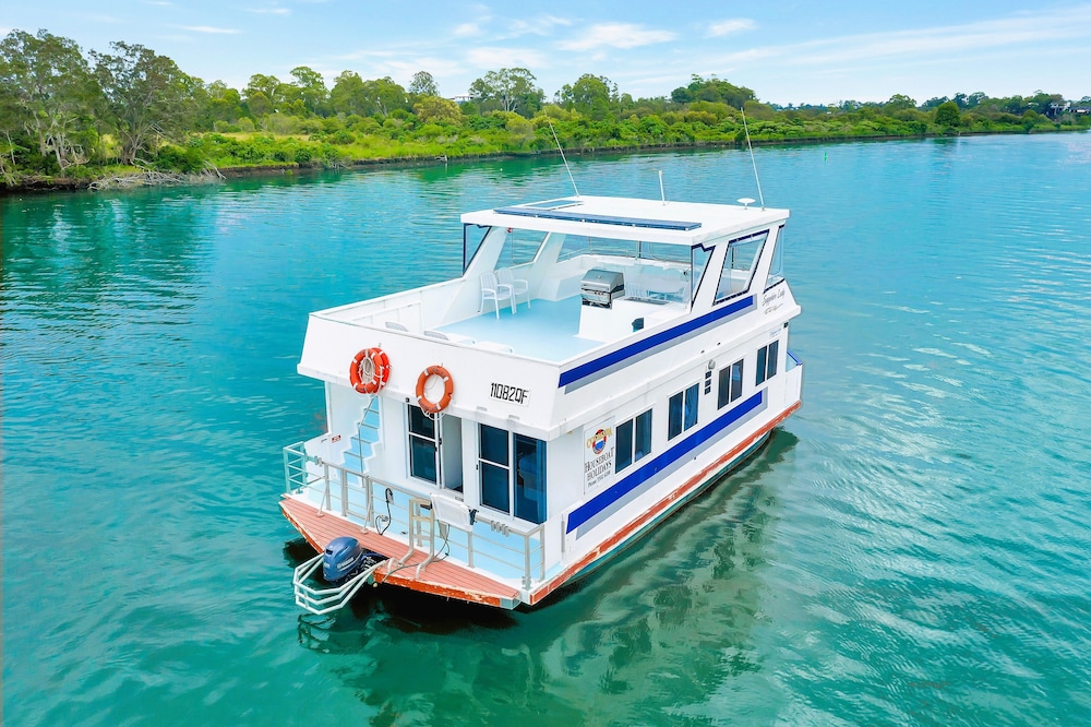 Houseboat, 3 Bedrooms (Sapphire Lady) photo 3