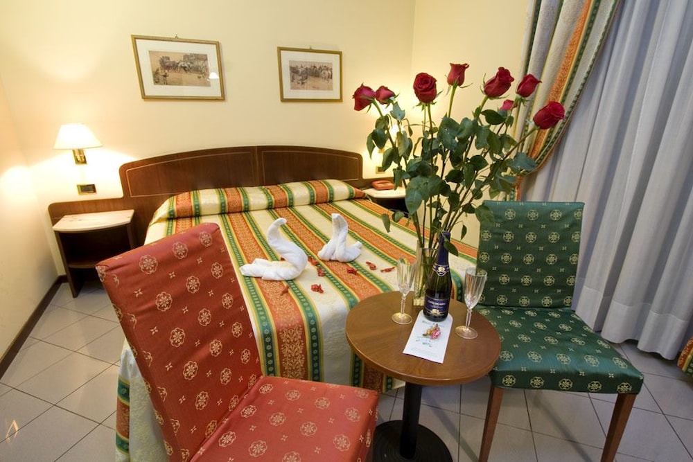 Classic Double Room Single Use photo 2