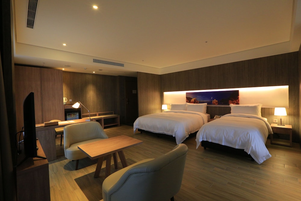 Panoramic Twin Room, 2 Queen Beds, Accessible