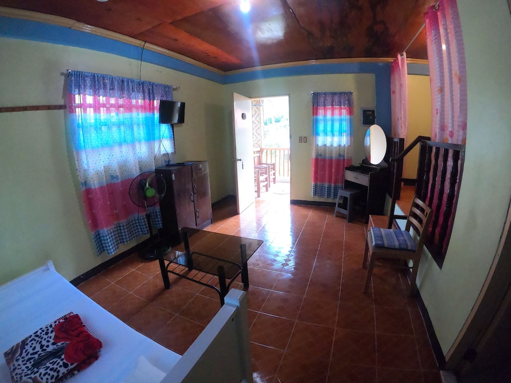 Classic Triple Room photo 2