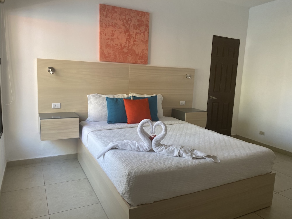 Standard Room, 1 Queen Bed