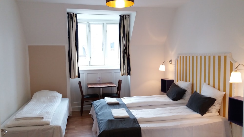 Triple Room, Shared Bathroom