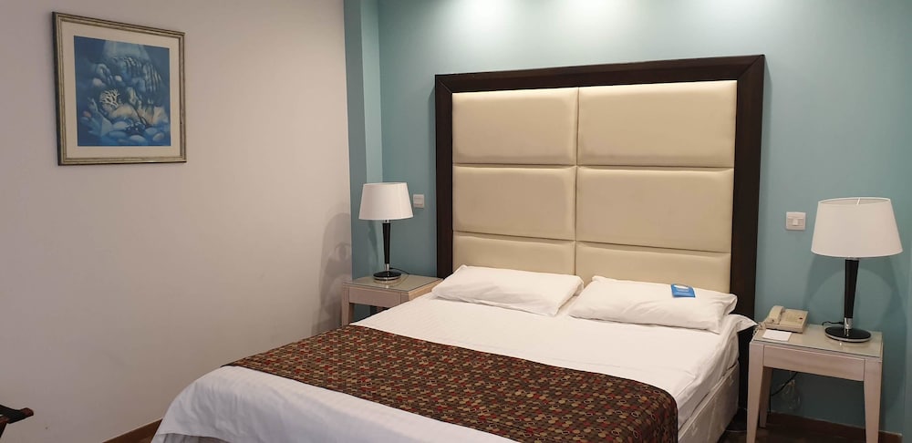 Executive Double or Twin Room - Photo 2