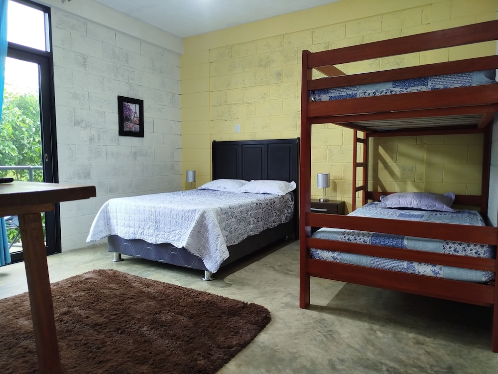 Standard Quadruple Room photo 1