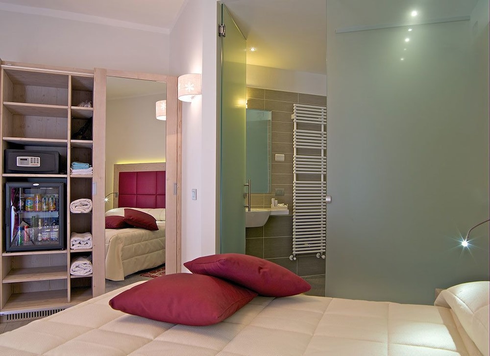 Standard Double Room, 1 Queen Bed photo 2