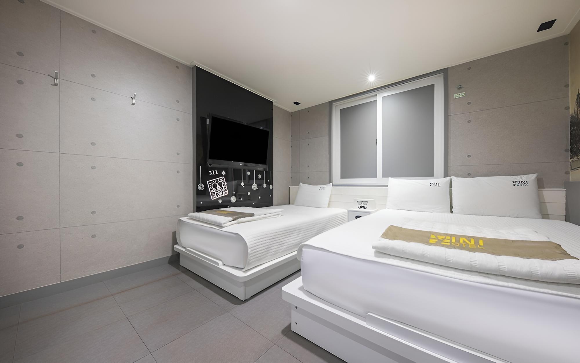 Room (Twin-Double/Single (Bathtub/PC/Good f) photo 2