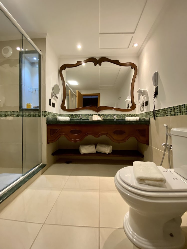 Deluxe Room - Photo 2