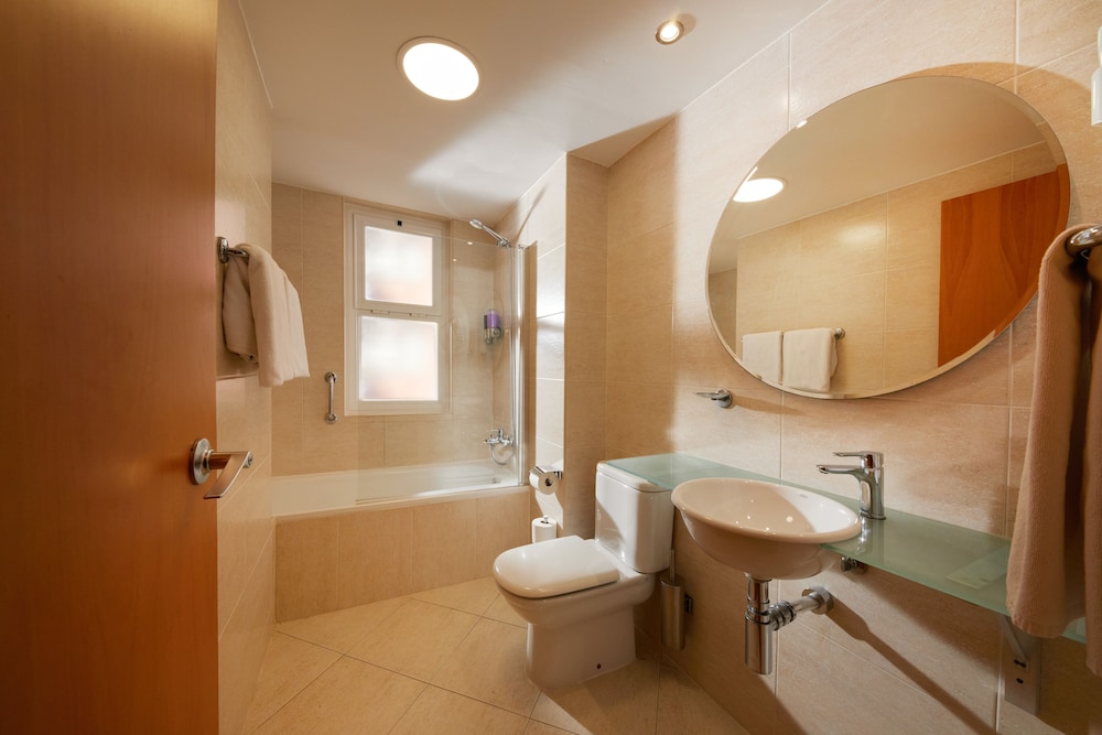Double or Twin Room, Terrace thumbnail 6