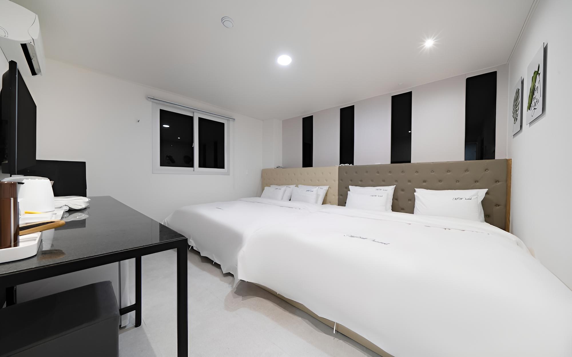 Room (Kids room (non-smoking room no consec) - Photo 3