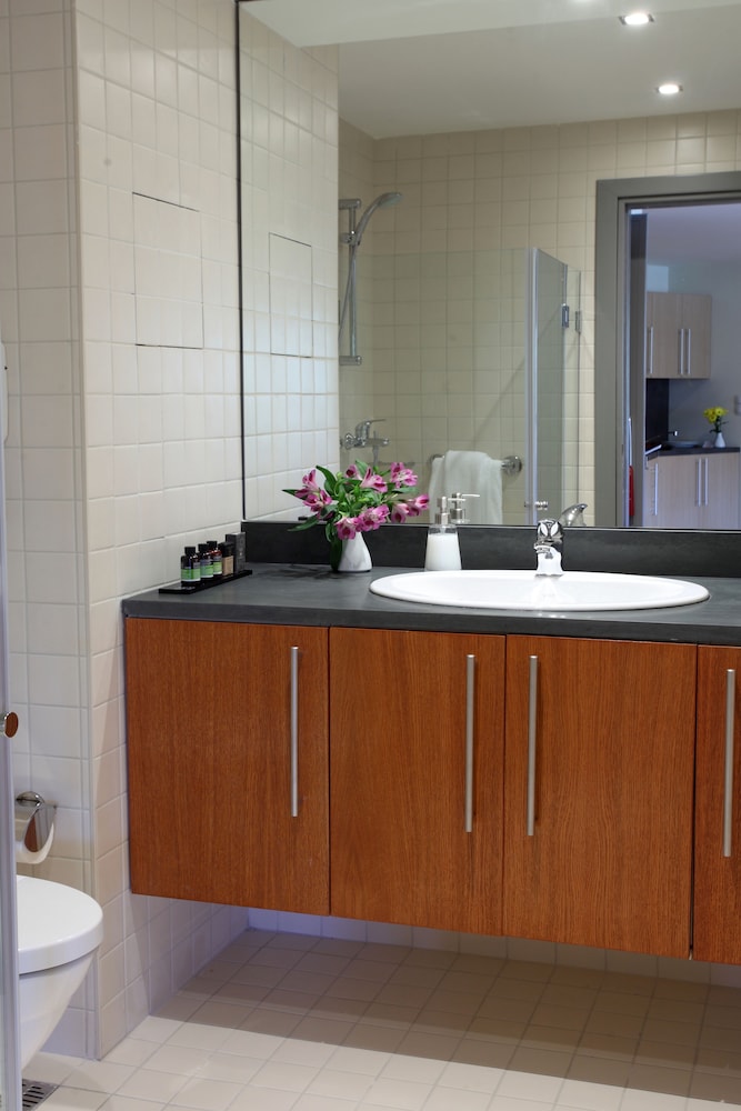 Suite, 1 Bedroom photo 2