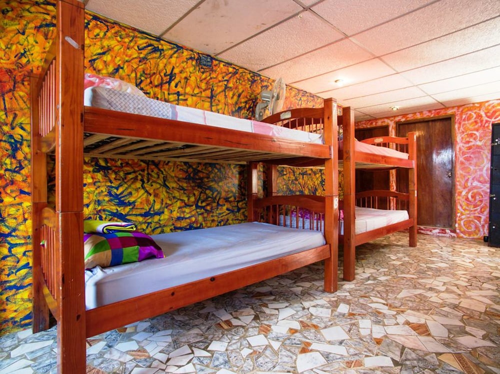 Basic Shared Dormitory, Mixed Dorm, 5 Beds photo 2