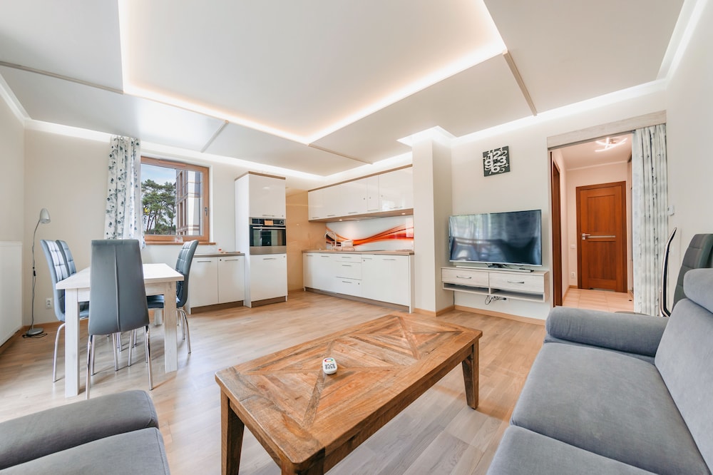 Apartment (3, Orla Bialego 11)