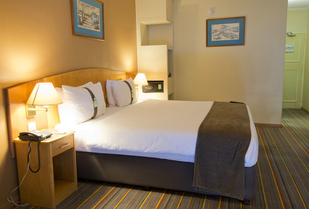 Premium Room - Photo 10
