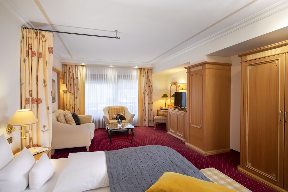 Traditionelles Apartment mit Balkon