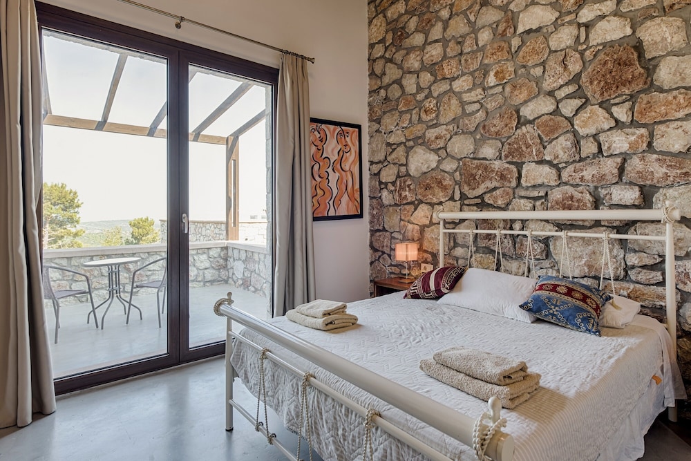 Villa, Sea View (Mantari Tree)