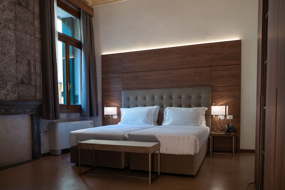 Superior Room - Photo 2